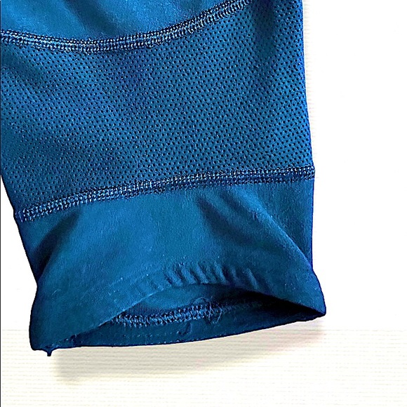 Women’s Nike Dri Fit Capris Size small - Picture 5 of 9